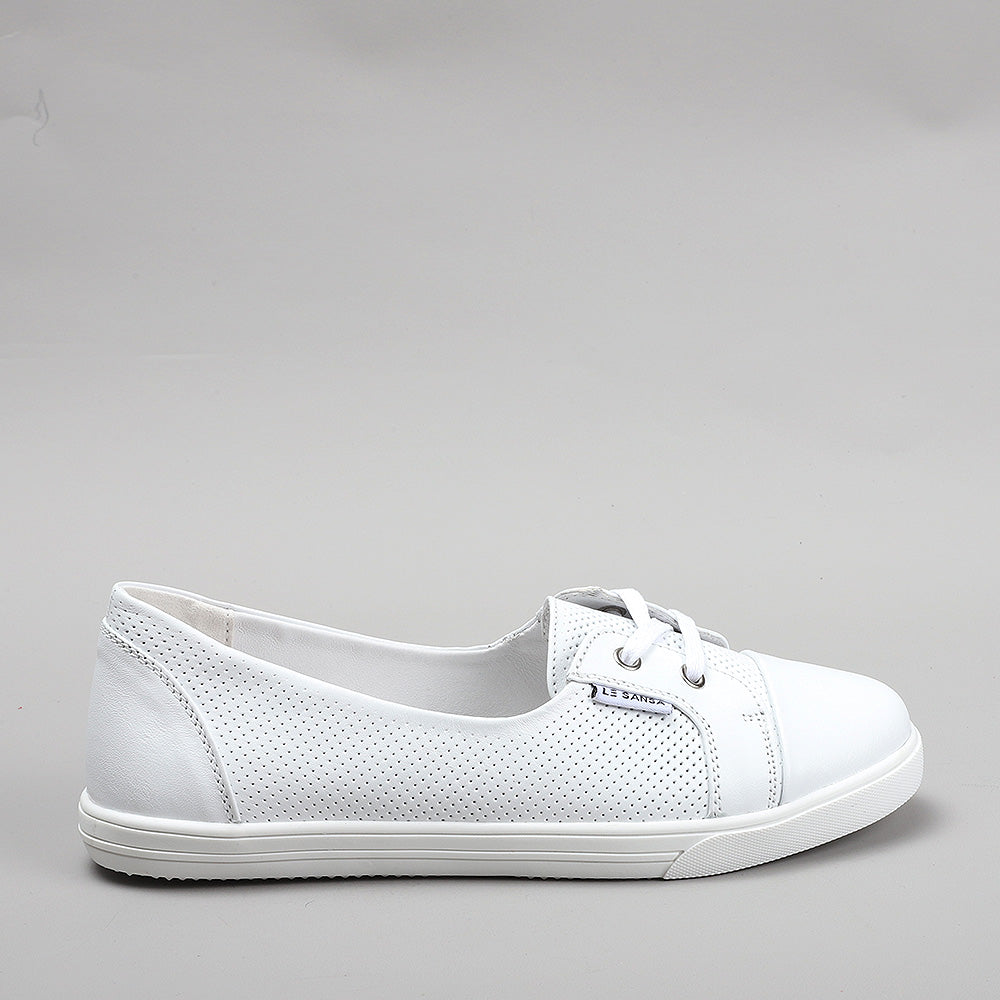 Kelly - White | CC Resorts Footwear